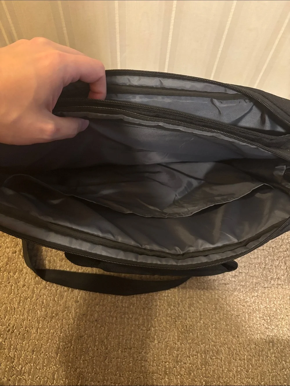 SwissGear Black Padded Laptop Messenger Bag Briefcase Shoulder Bag